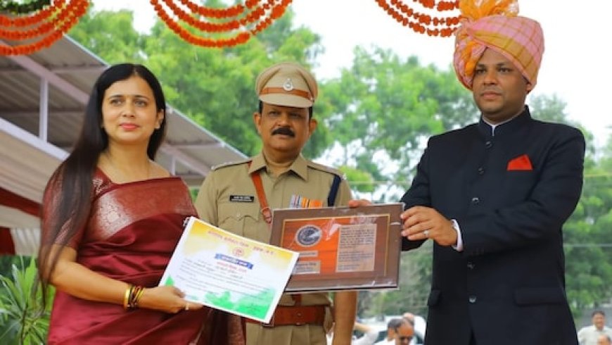 मंदाकिनी दीक्षित कौन? ठेकेदार सुसाइड केस में निलंबित, इंदौर से डेली अप-डाउन, कलक्‍टर-SP ने क‍िया था सम्मानित