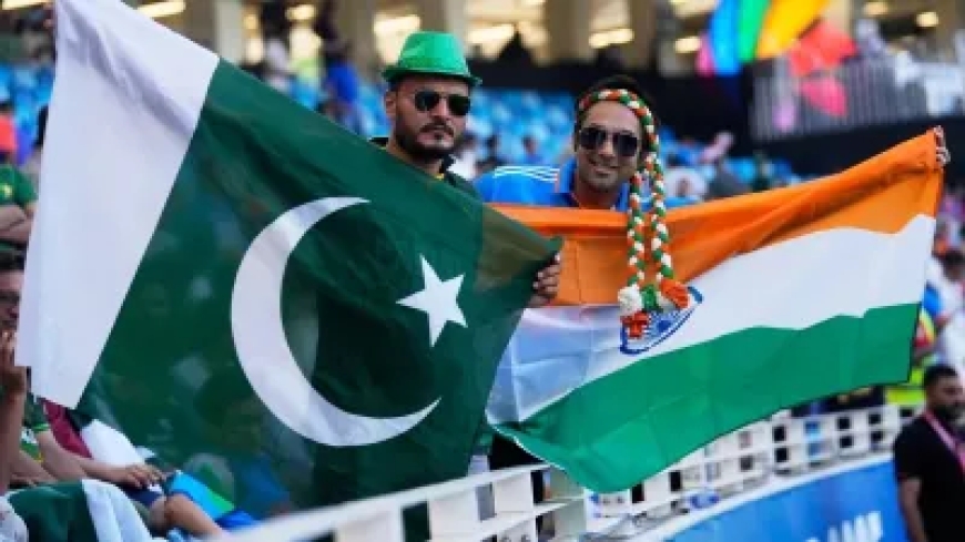पाकिस्तानी खिलाड़ी ने भारतीय जर्सी पहनकर लहराया झंडा, मैच में भारत की तरफ से खेला; पड़ोसी मुल्क में मचा हाहाकार