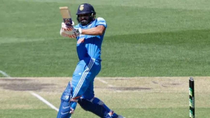 रोहित शर्मा ने मैदान में उतरते ही कर दी चौके और छक्कों की बारिश, धमाकेदार अंदाज में जड़ा शतक