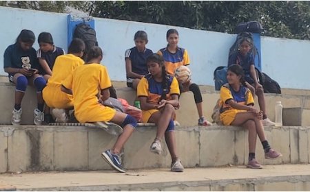 MP में 'खेल' में खेला: बच्चों से वसूली जा रही करोड़ों की स्पोर्ट्स फीस, 92000 स्कूलों में शिक्षक सिर्फ 700