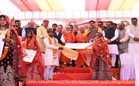 CM मोहन यादव व JP नड्‌डा ने सौंपे 49-49 हजार रुपये के चेक, मुख्यमंत्री कन्या विवाह-निकाह योजना का मिला लाभ