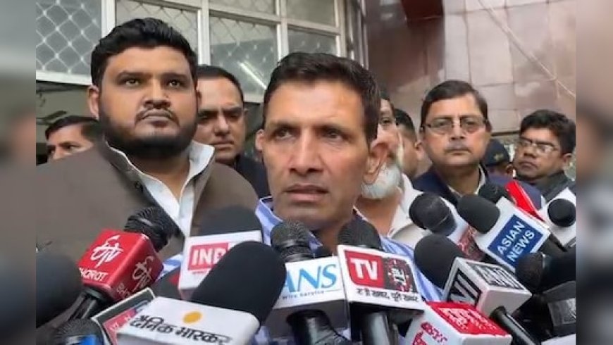 विधायकों के साथ निर्वाचन आयोग पहुंचे जीतू पटवारी, पूछा- 3 दिन में 11 लाख नाम कैसे बढ़े