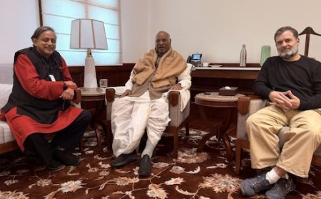 पहले राहुल गांधी से मुलाकात और आज संसद में हंगामे के बाद 40 मिनट बात, बदले-बदले से नजर आते हैं थरूर