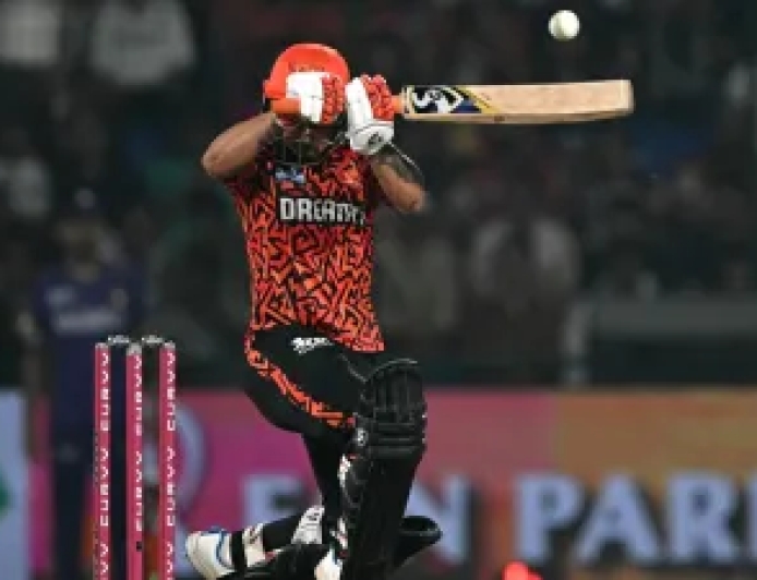 IPL 2026 से पहले सनराइजर्स हैदराबाद का बड़ा ऐलान, कप्तान का किया खुलासा, अभिषेक को भी सौंपी बड़ी जिम्मेदारी