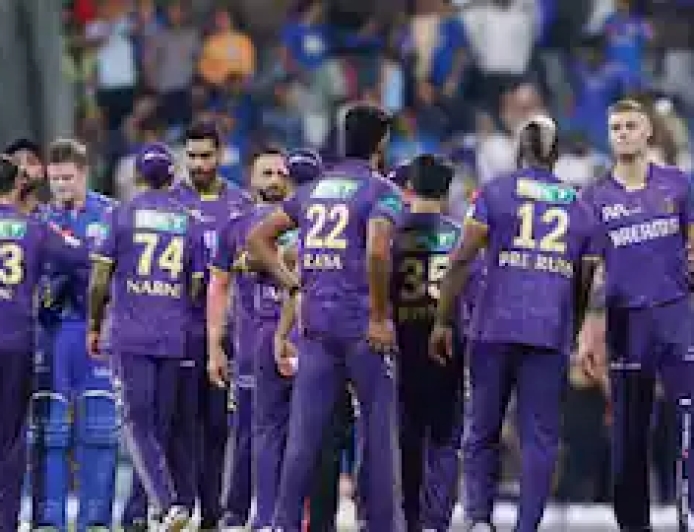KKR का हो गया बेड़ा गर्क, हर्षित राणा के बाद एक और खूंखार गेंदबाज IPL 2026 से हुआ बाहर