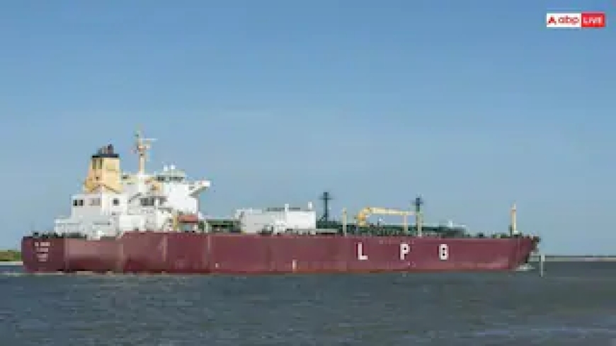 एक घंटे में कितना तेल पीता है 'शिवालिक जहाज', जो LPG लेकर आज पहुंचेगा भारत?