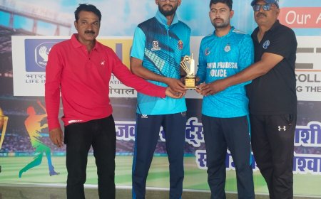 स्व. श्री कैलाश नारायण सारंग (बाबूजी) स्मृति 9th ऑल इंडिया मास्टर्स कप क्रिकेट टूर्नामेंट विभागीय ग्रुप : डीजीपी इलेवन और एमपी पोस्टल ने फ़ाइनल मे, अंतिम लीग मैच मे डीजीपी इलेवन ने एमपी पोस्टल को 5 विकेट से हराया