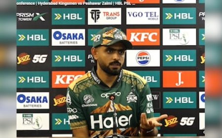 PSL 2026 में विराट कोहली से तुलना से रिपोर्टर पर भड़के बाबर आजम, बयान वायरल