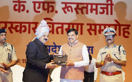 सम्मानित हुए 101 पुलिसकर्मी, सीएम डॉ. यादव बोले- हमारी पुलिस ने काम से बनाई अलग पहचान