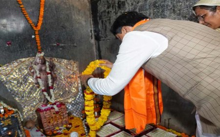 सीएम डॉ. मोहन ने मां वाग्देवी की पूजा के बाद दी बड़ी सौगात, अब धार में बनेंगे मां सरस्वती लोक और राजा भोज शोध संस्थान