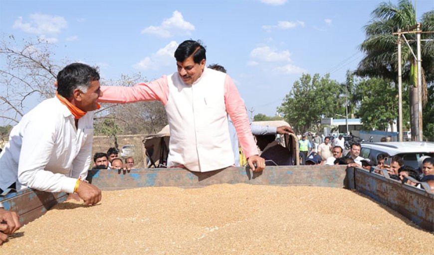फिर अचानक गेहूं उपार्जन केंद्र पहुंचे सीएम डॉ. मोहन, रिलीज किया वेयरहाउस की क्षमता बढ़ाने का ऑर्डर