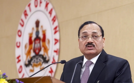 न्यायिक अधिकारी का केस नहीं सुन रहा कोई, 4 जज ने मामले से खुद को अलग किया, CJI सूर्यकांत भड़के, वकीलों को भी सुनाया