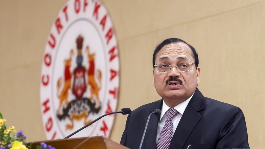 न्यायिक अधिकारी का केस नहीं सुन रहा कोई, 4 जज ने मामले से खुद को अलग किया, CJI सूर्यकांत भड़के, वकीलों को भी सुनाया