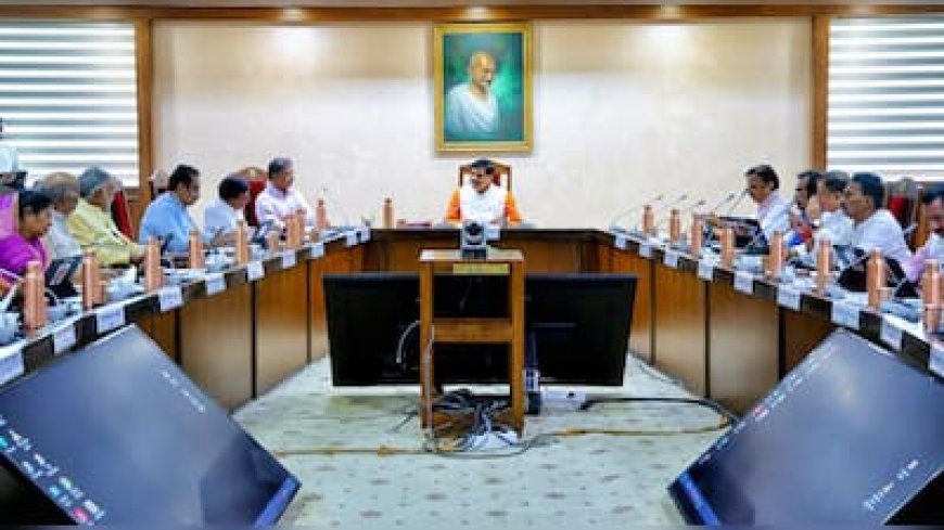 मोहन कैबिनेट के बड़े फैसले: एमपी में खुलेंगे 60 नए सांदीपनि स्कूल, किसानों के लिए कवच योजना की मंजूरी