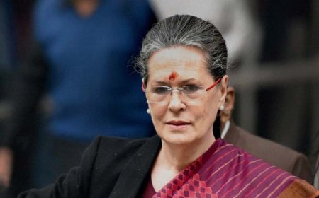 सोनिया गांधी के खिलाफ FIR से इनकार करने वाला आदेश दिल्ली कोर्ट ने किया रद्द, कहा- आदेश में कारणों का अभाव