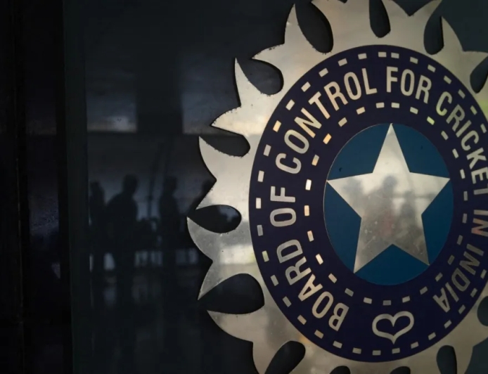 BCCI ने एक साथ 64 खिलाड़ियों पर लगाया बैन, वर्ल्ड कप विजेता खिलाड़ी का नाम भी शामिल