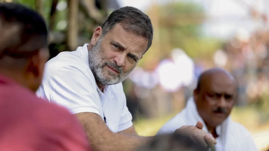 सुप्रीम कोर्ट ने राहुल गांधी को लगाई फटकार, कोर्ट परिसर के अंदर नारेबाजी और हंगामे को लेकर जारी किया नोटिस